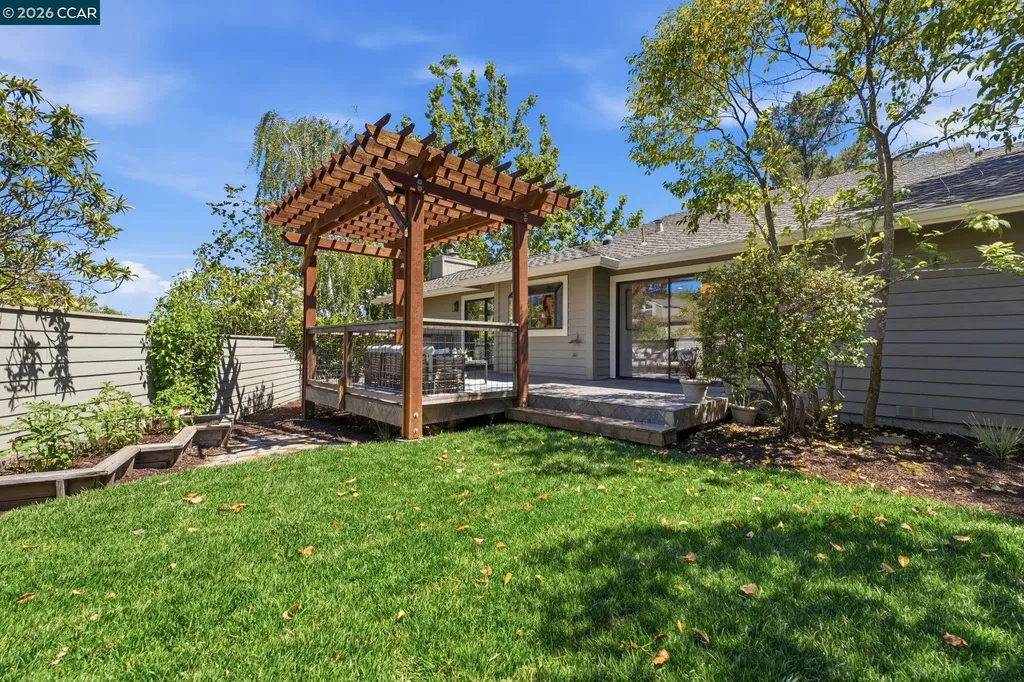 1979 Charmstone Court Walnut Creek CA 94595