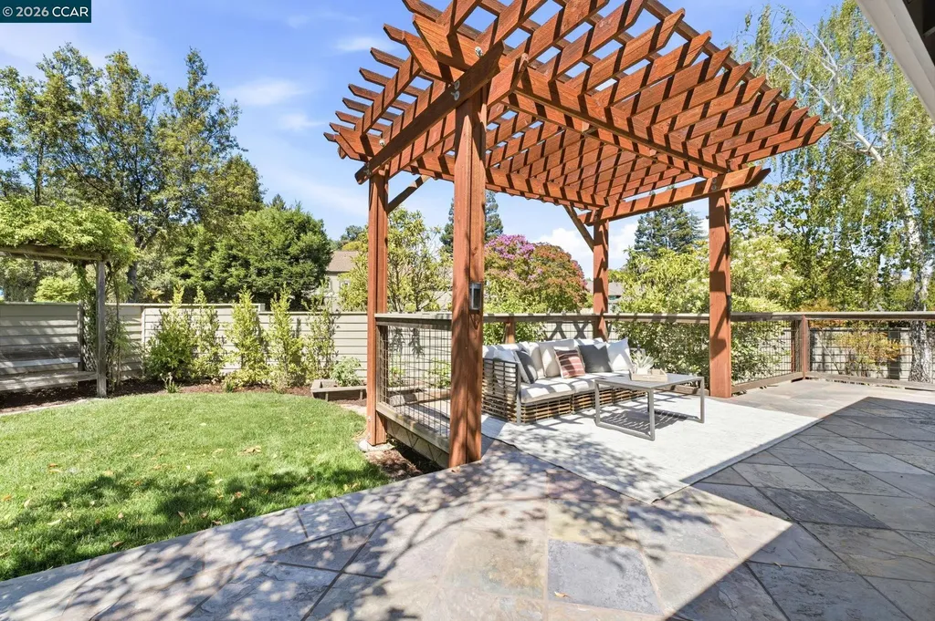 1979 Charmstone Court Walnut Creek CA 94595