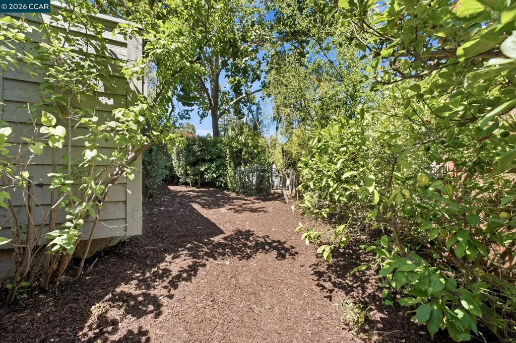 1979 Charmstone Court Walnut Creek CA 94595