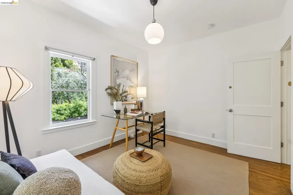 98 Montell Street Oakland CA 94611