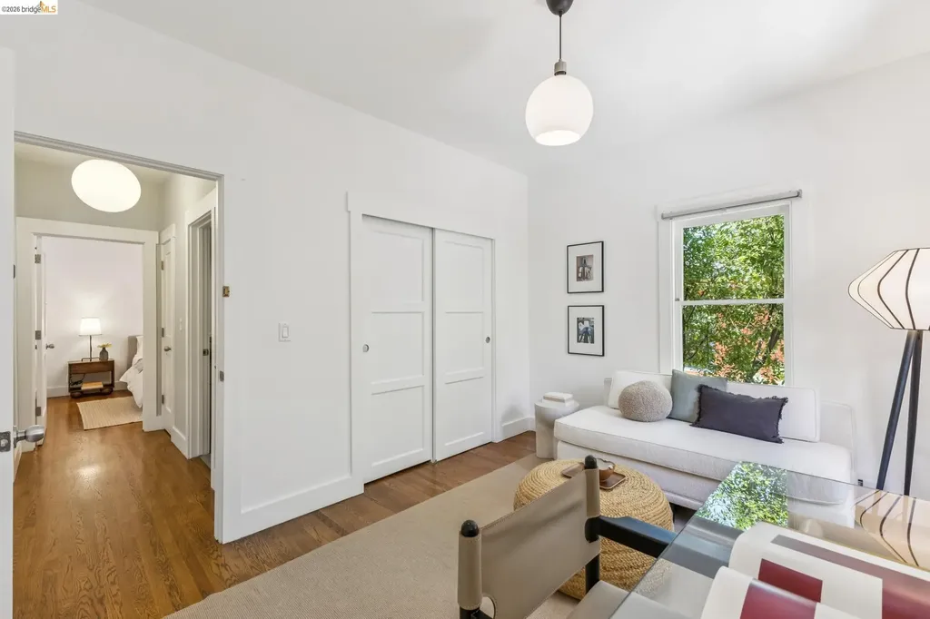 98 Montell Street Oakland CA 94611