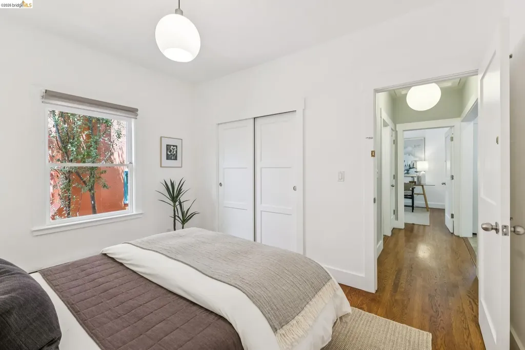98 Montell Street Oakland CA 94611