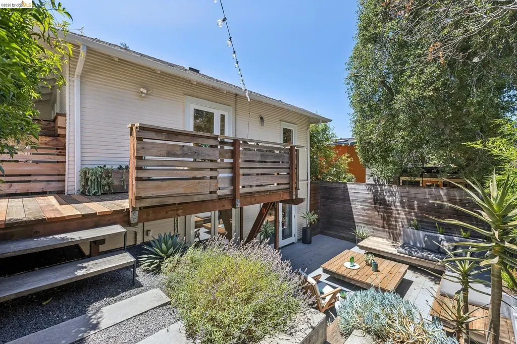 98 Montell Street Oakland CA 94611