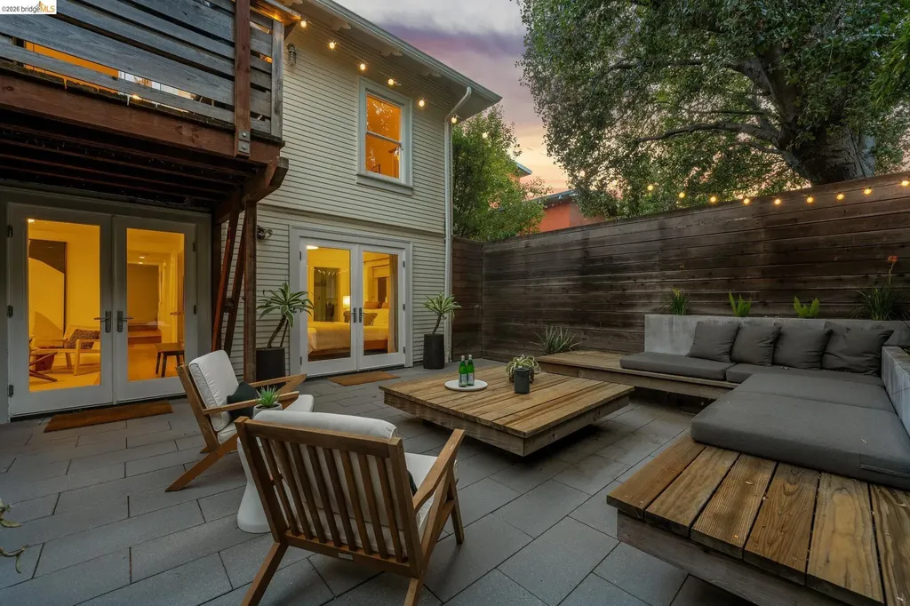98 Montell Street Oakland CA 94611