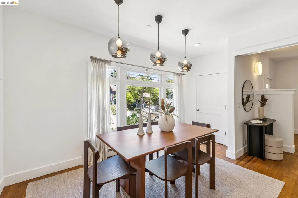 98 Montell Street Oakland CA 94611