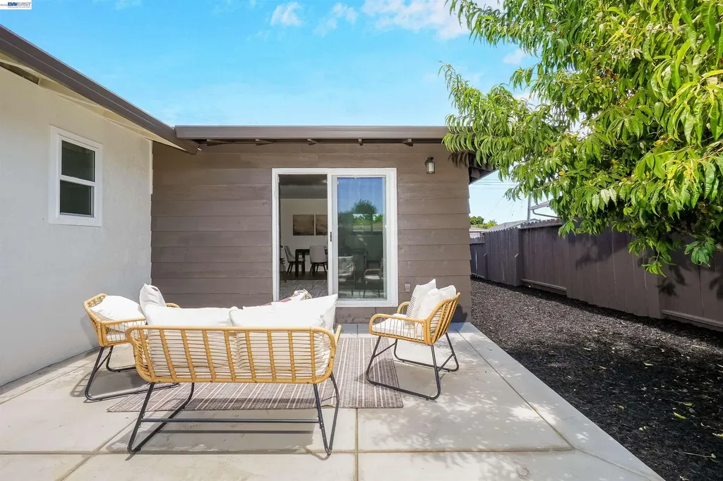 2610 Hawthorne Avenue Hayward CA 94545