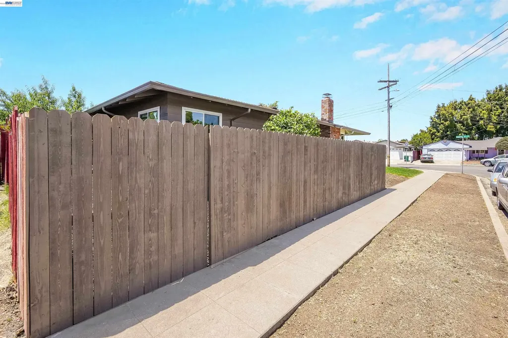 2610 Hawthorne Avenue Hayward CA 94545