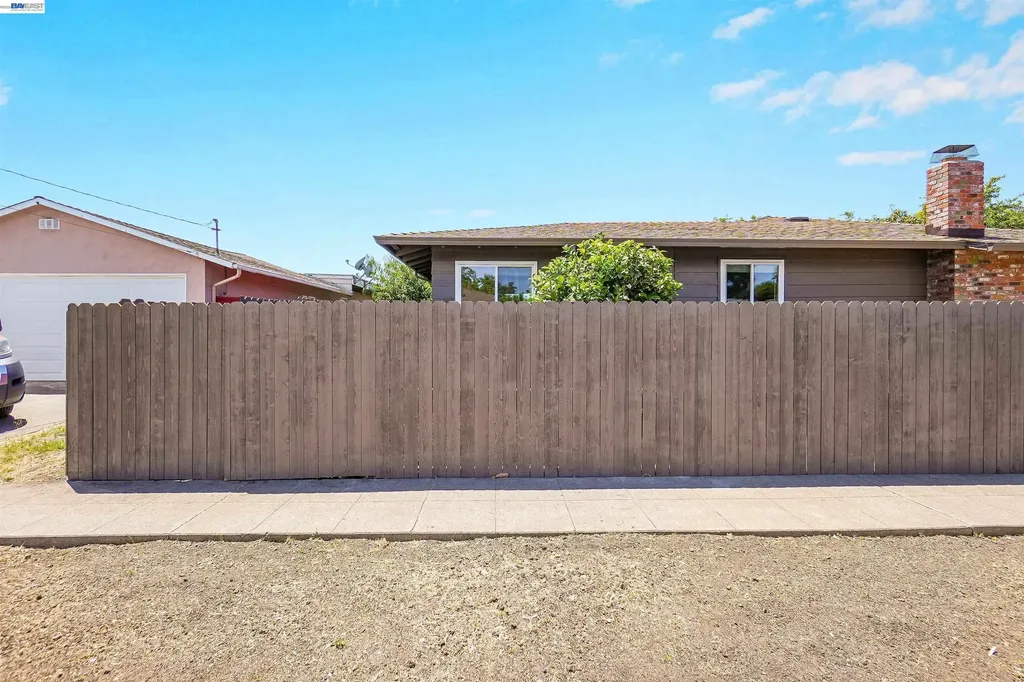 2610 Hawthorne Avenue Hayward CA 94545