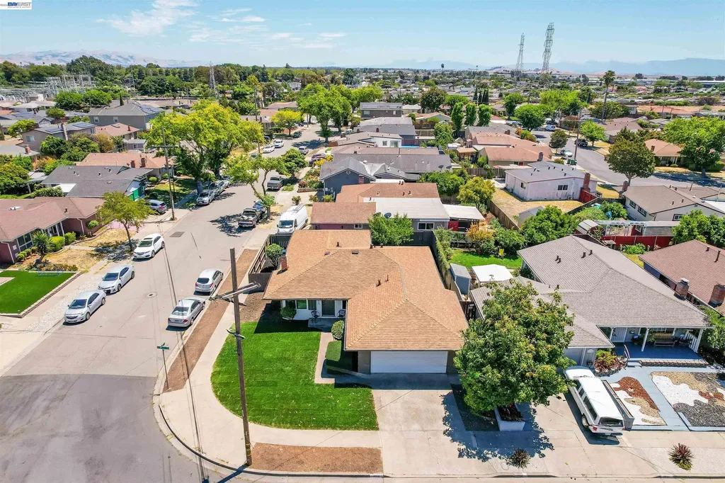 2610 Hawthorne Avenue Hayward CA 94545