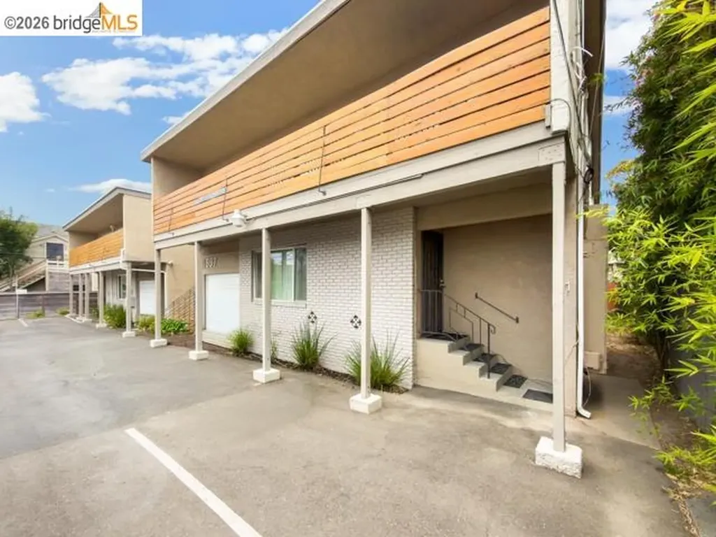1533 Harmon Street Berkeley CA 94703