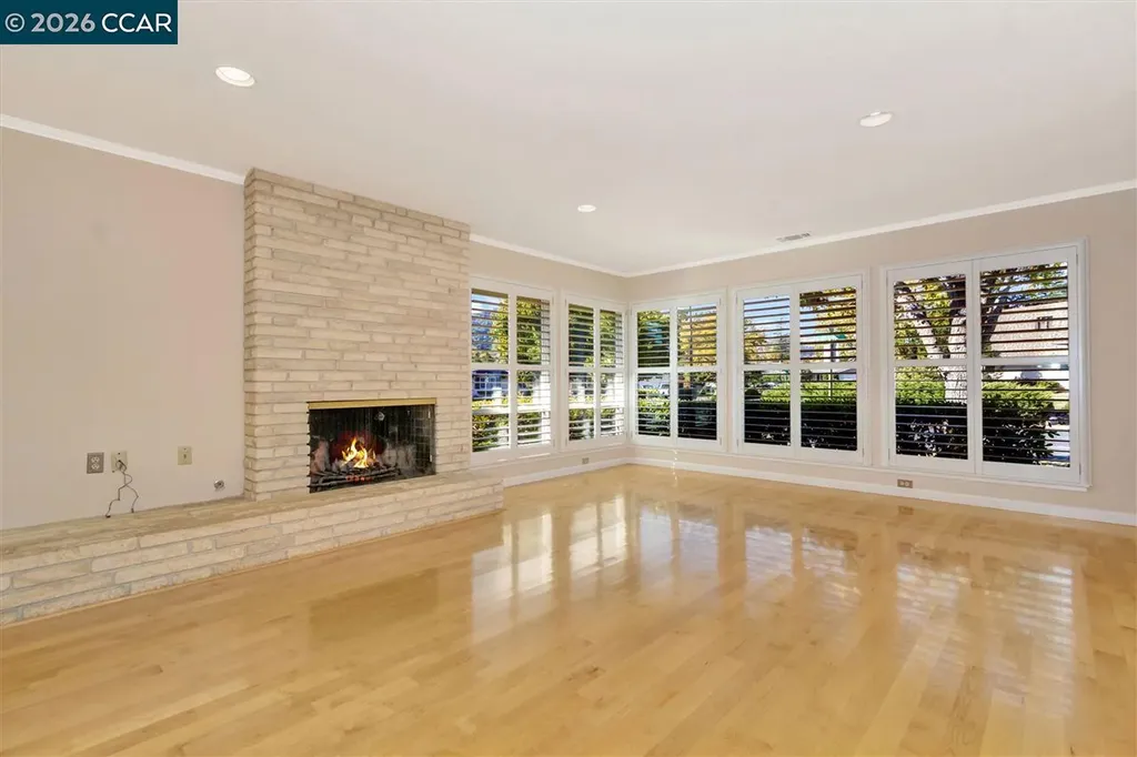 241 Ivy Place Orinda CA 94563