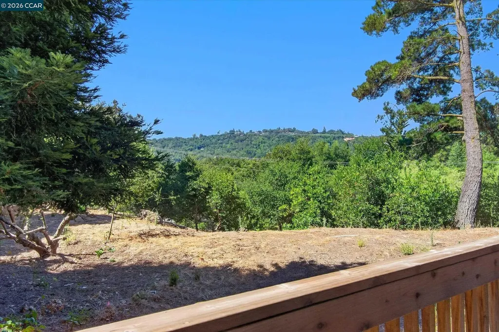 1989 Robin Ridge Court Walnut Creek CA 94597