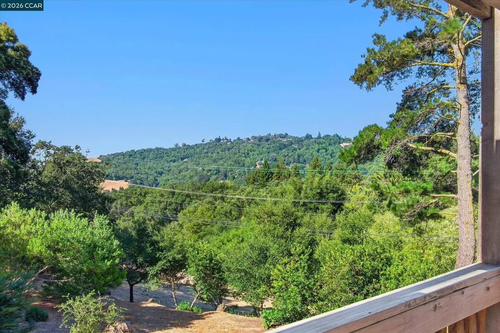 1989 Robin Ridge Court Walnut Creek CA 94597