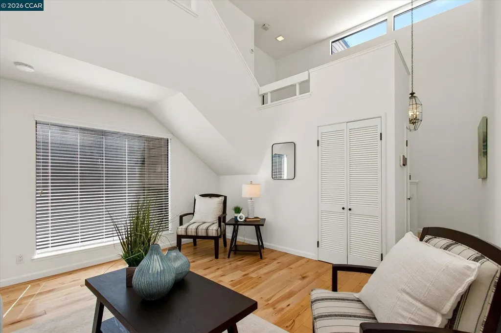1989 Robin Ridge Court Walnut Creek CA 94597