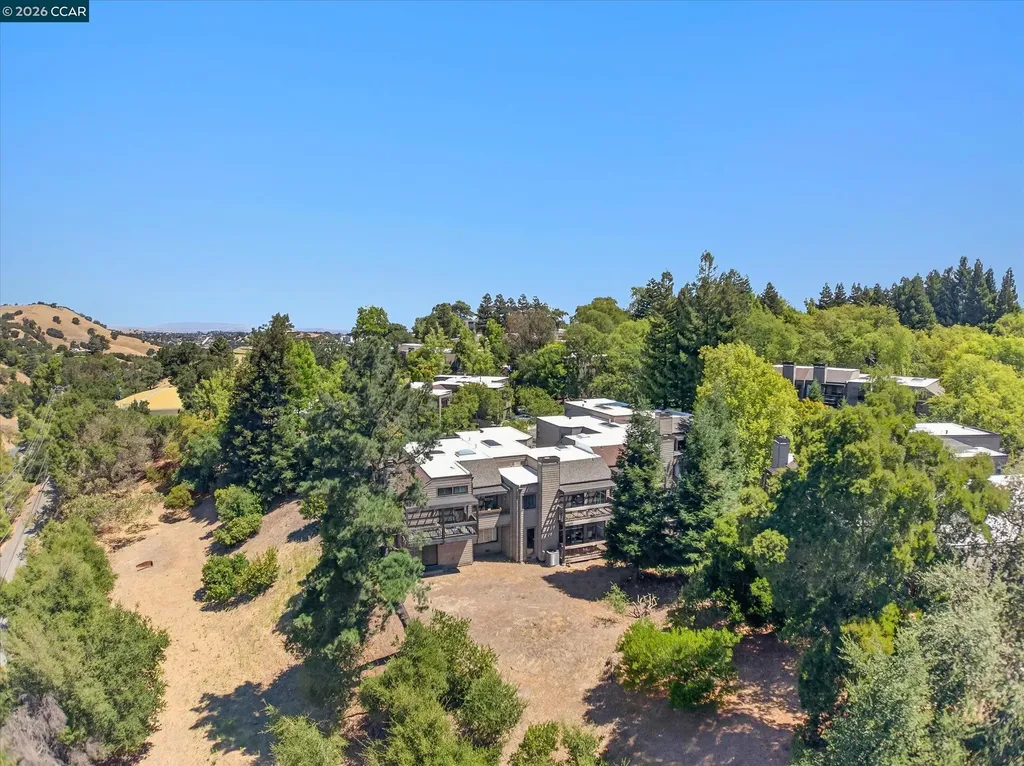 1989 Robin Ridge Court Walnut Creek CA 94597