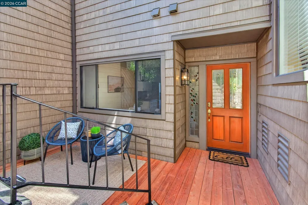 1989 Robin Ridge Court Walnut Creek CA 94597