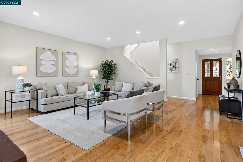 1989 Robin Ridge Court Walnut Creek CA 94597