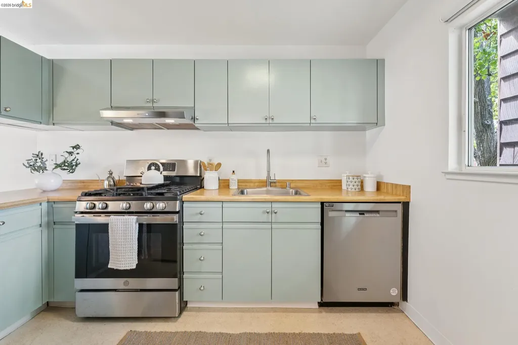 1806 Dwight Way Berkeley CA 94703