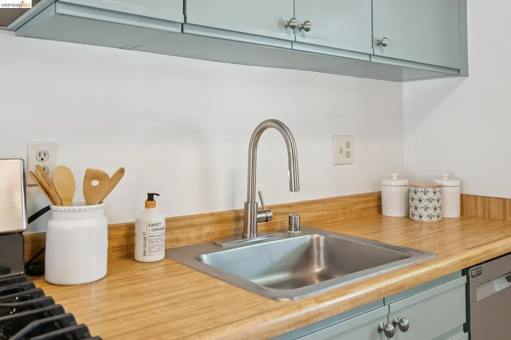 1806 Dwight Way Berkeley CA 94703