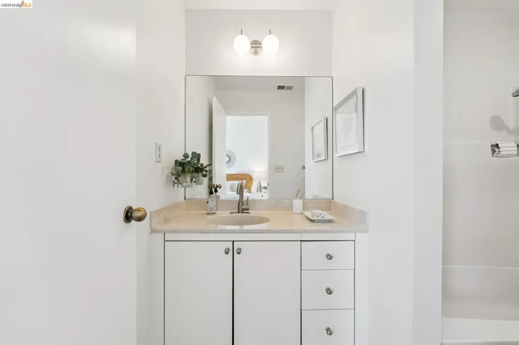 1806 Dwight Way Berkeley CA 94703