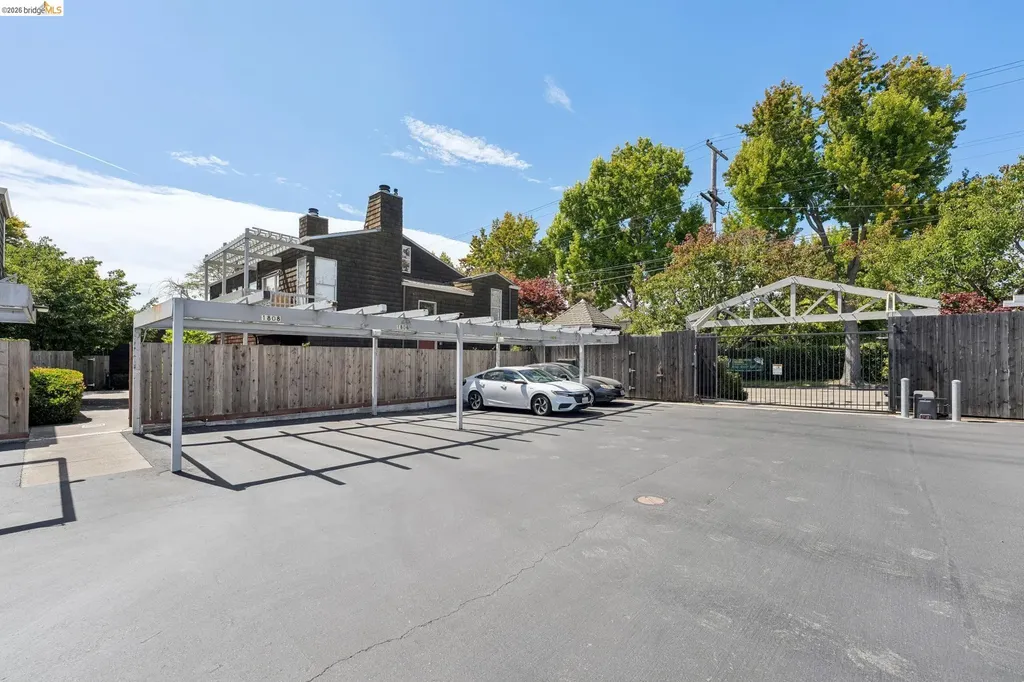 1806 Dwight Way Berkeley CA 94703