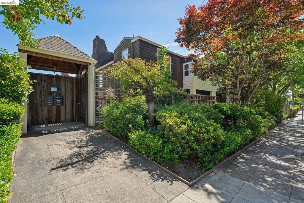 1806 Dwight Way Berkeley CA 94703