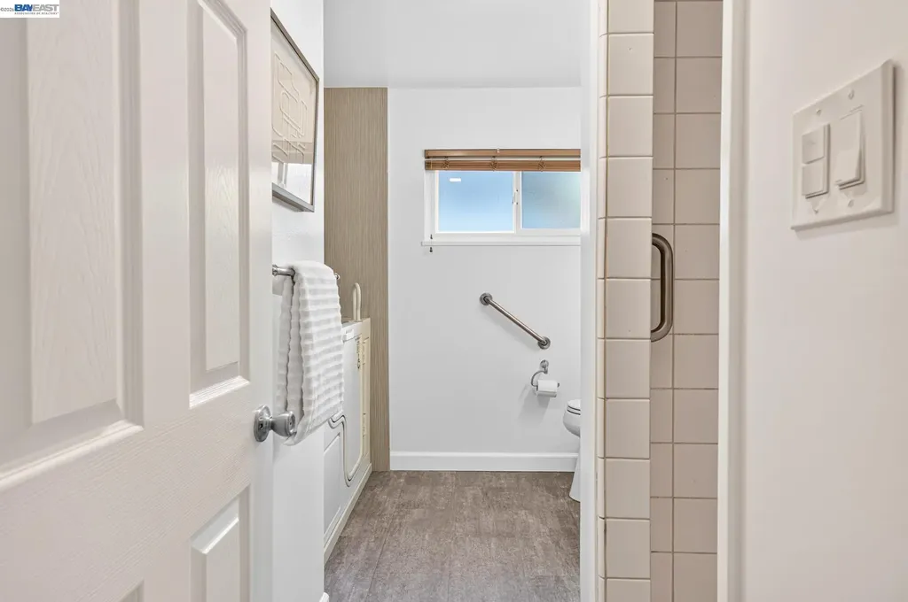 2062 Evergreen Avenue San Leandro CA 94577