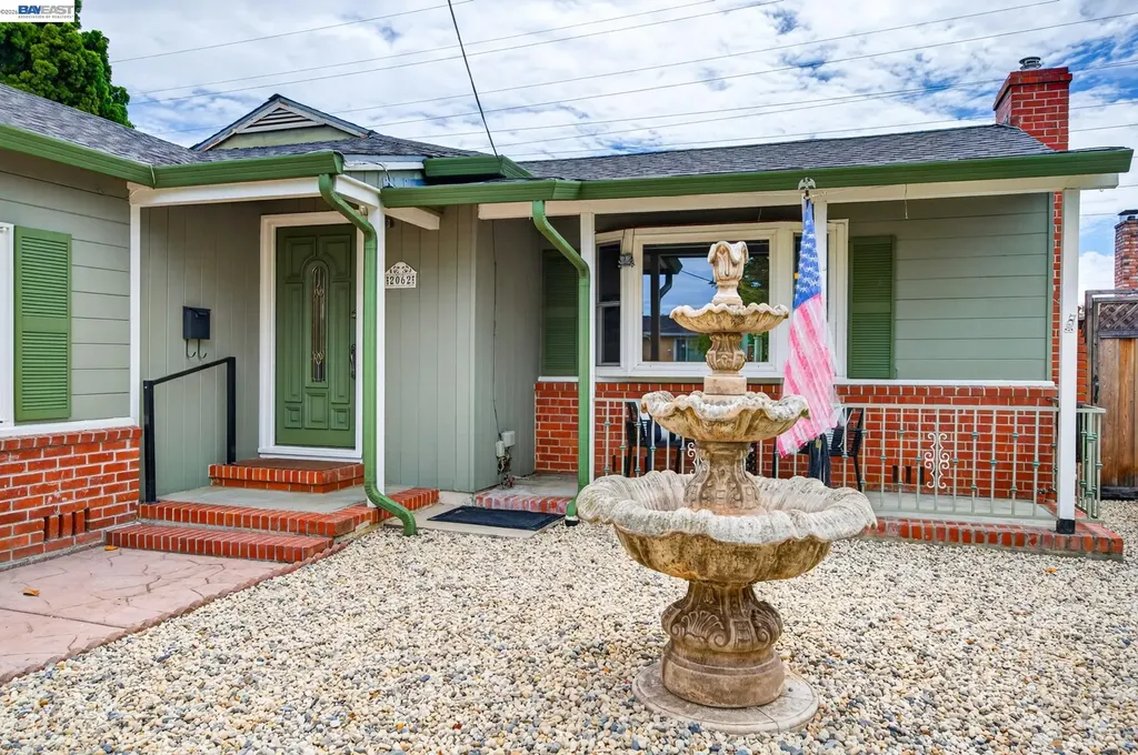 2062 Evergreen Avenue San Leandro CA 94577