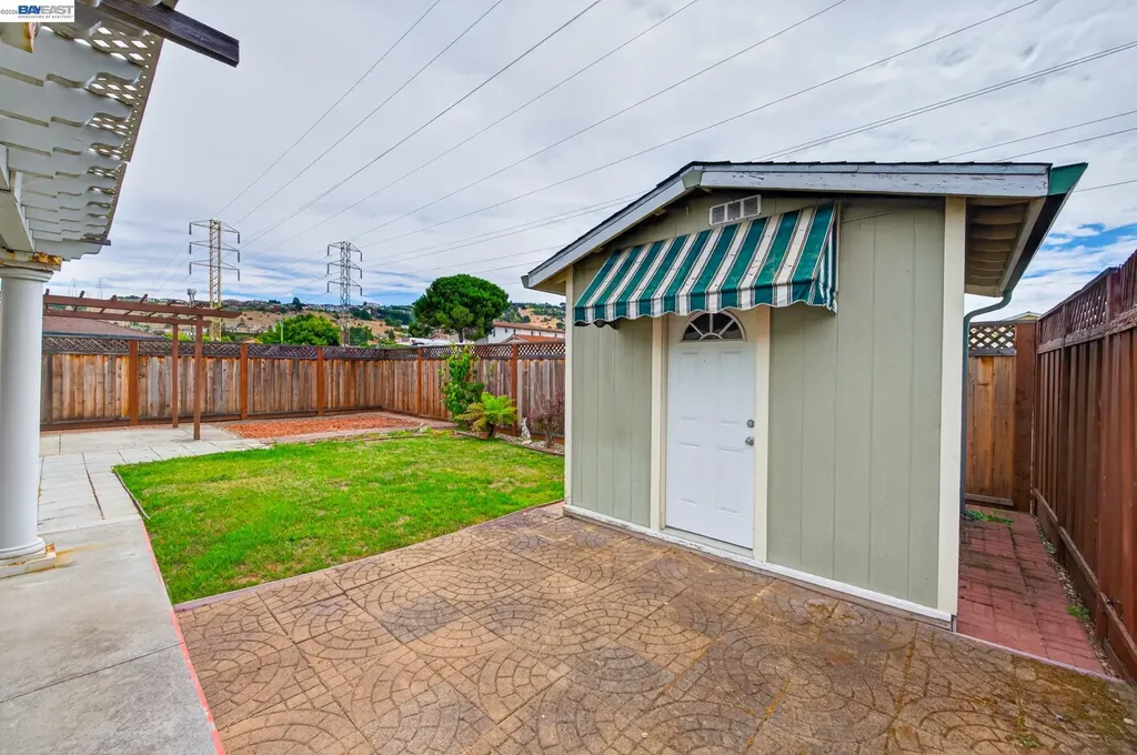 2062 Evergreen Avenue San Leandro CA 94577