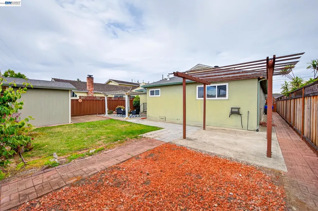 2062 Evergreen Avenue San Leandro CA 94577