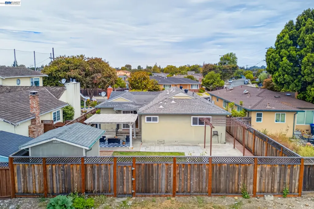 2062 Evergreen Avenue San Leandro CA 94577