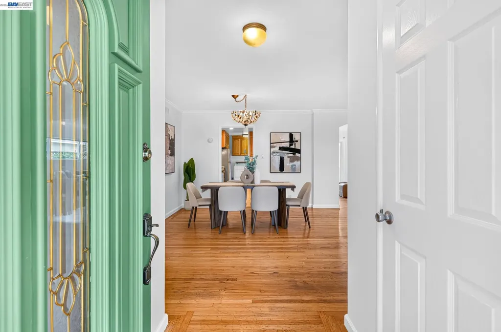 2062 Evergreen Avenue San Leandro CA 94577