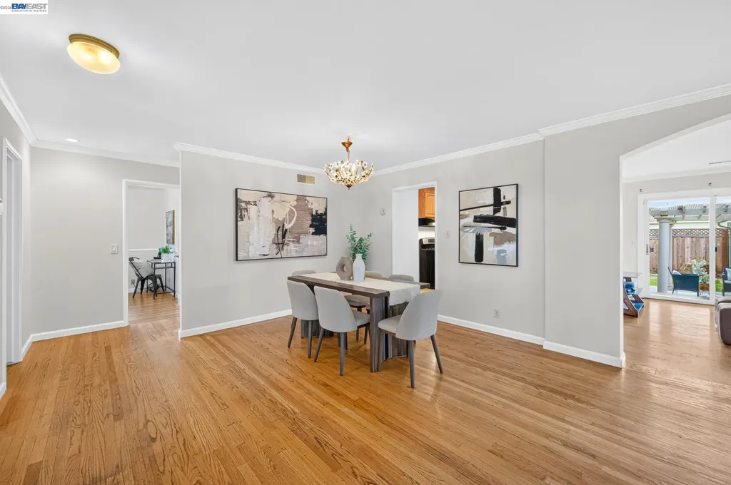 2062 Evergreen Avenue San Leandro CA 94577