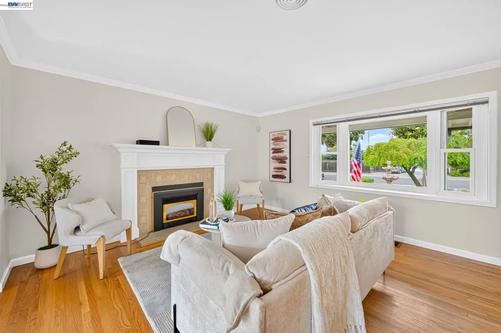 2062 Evergreen Avenue San Leandro CA 94577