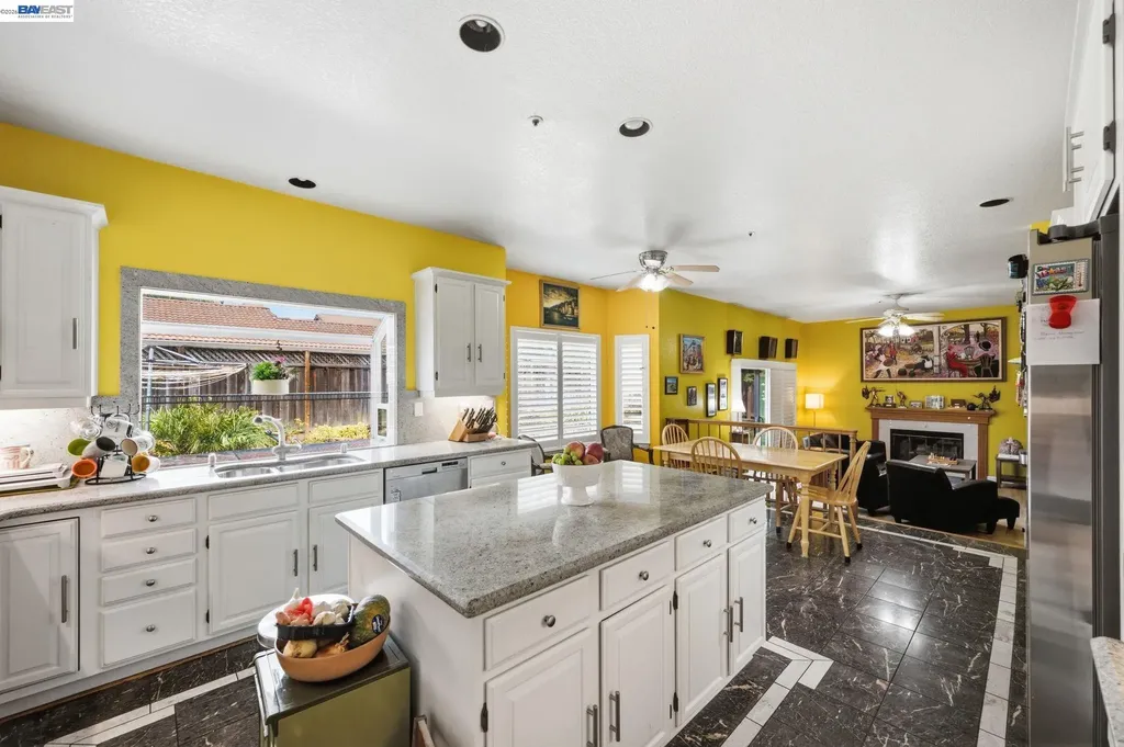 32219 Allison Drive Union City CA 94587