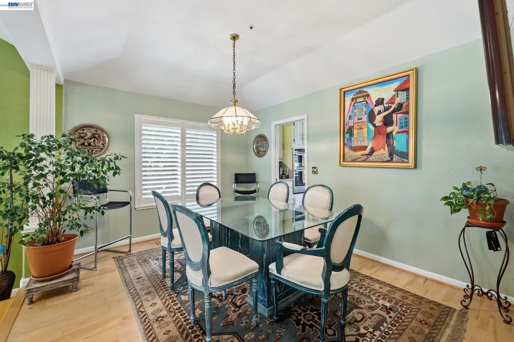 32219 Allison Drive Union City CA 94587