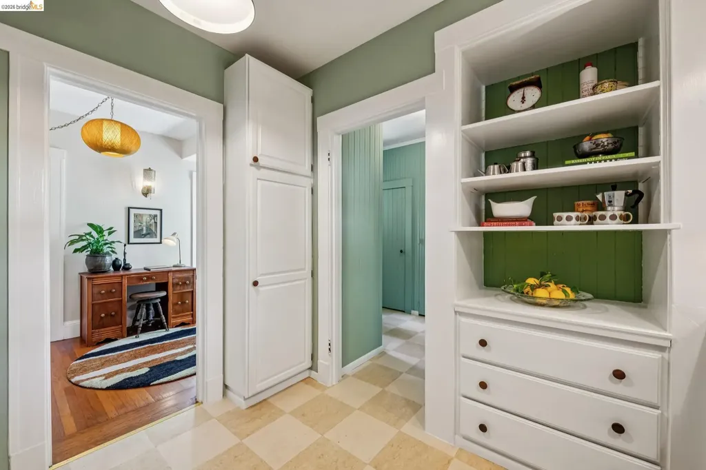 2325 Howe Street Berkeley CA 94705