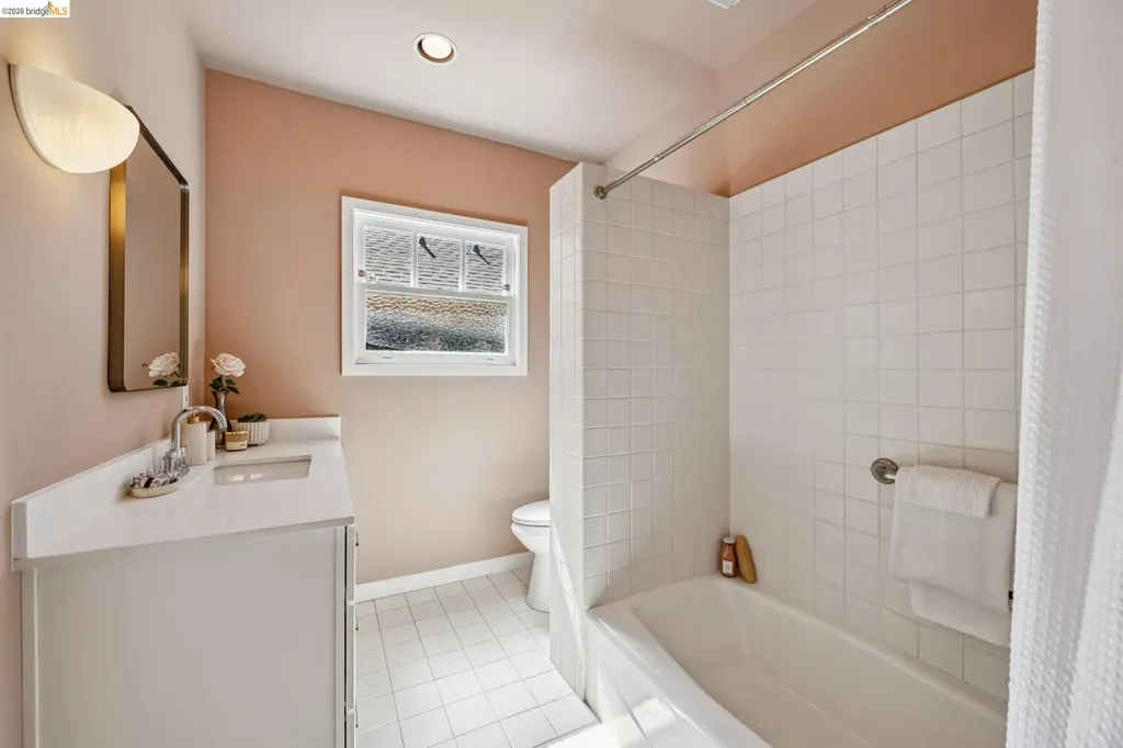 2325 Howe Street Berkeley CA 94705