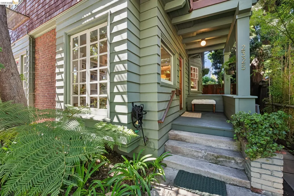 2325 Howe Street Berkeley CA 94705