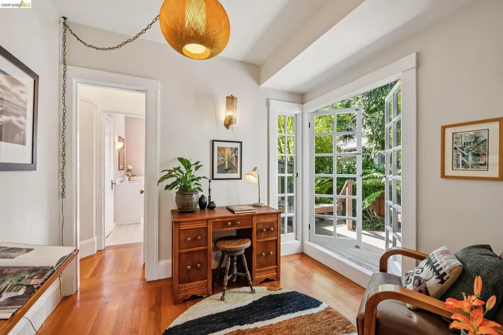 2325 Howe Street Berkeley CA 94705