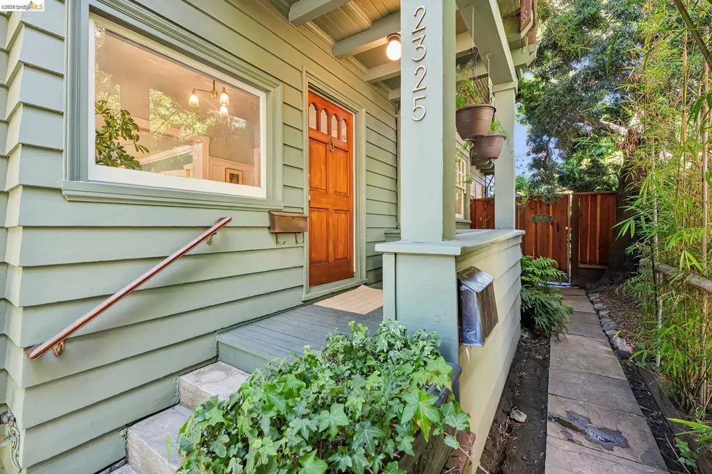 2325 Howe Street Berkeley CA 94705