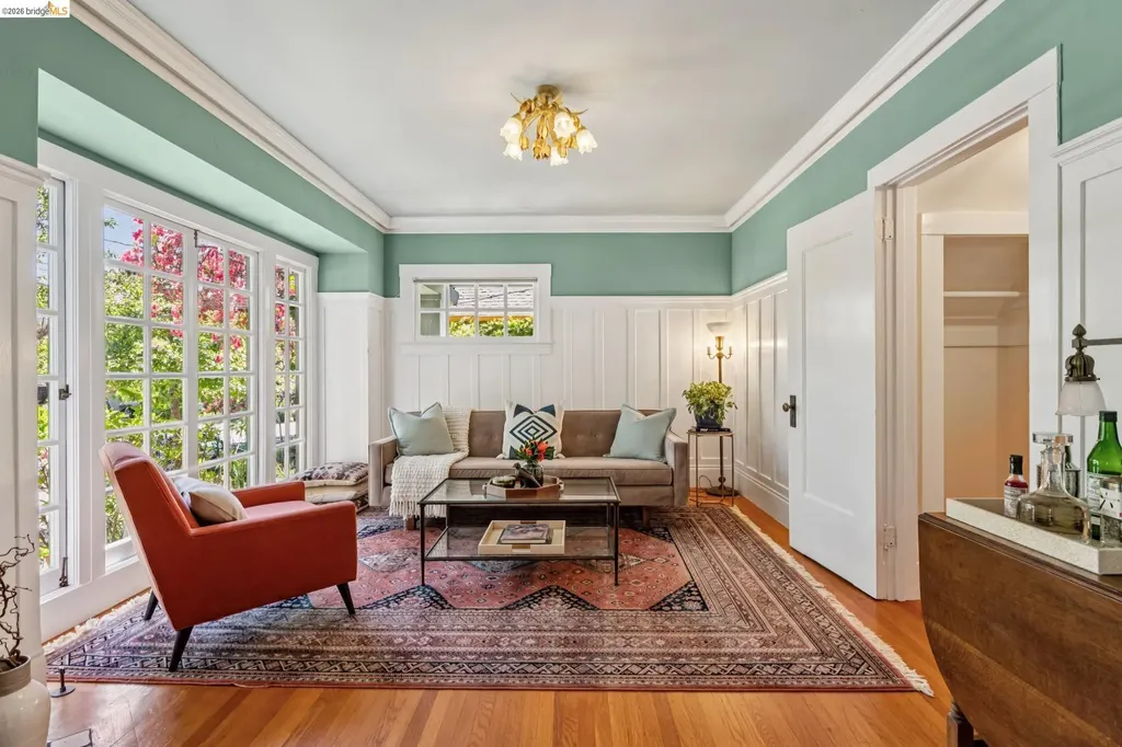 2325 Howe Street Berkeley CA 94705