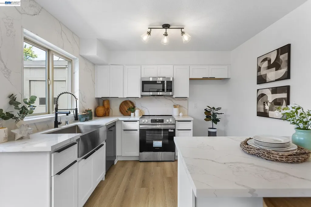 14715 Doolittle Drive San Leandro CA 94577