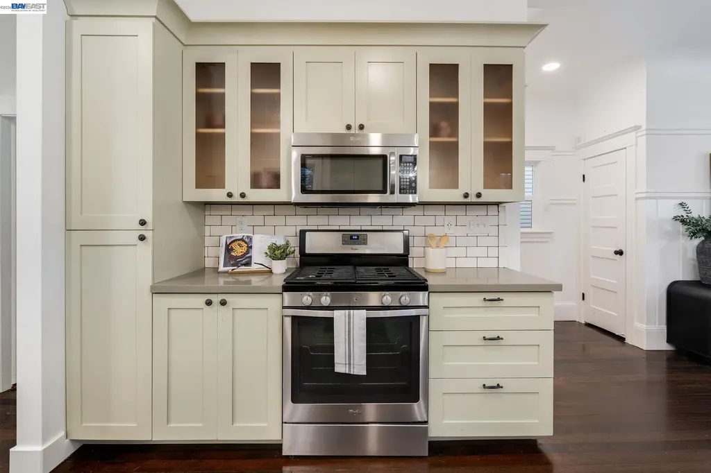 815 45th Street Oakland CA 94608