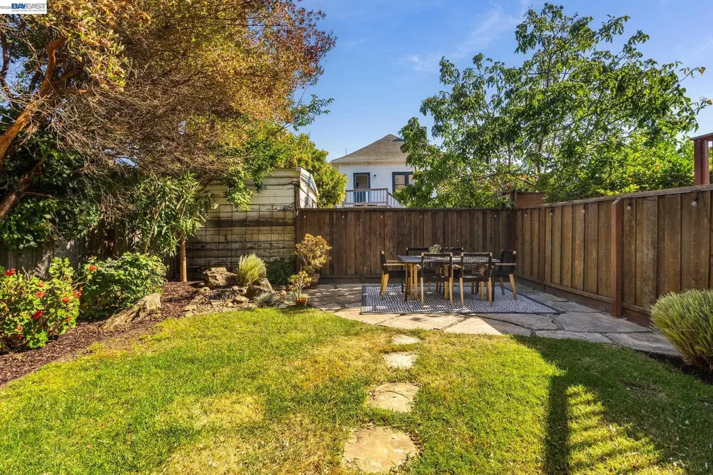 815 45th Street Oakland CA 94608
