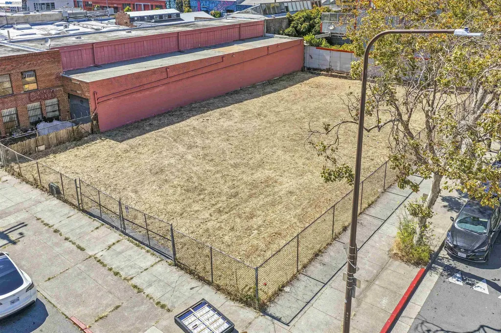 3020 San Pablo Avenue Berkeley CA 94702