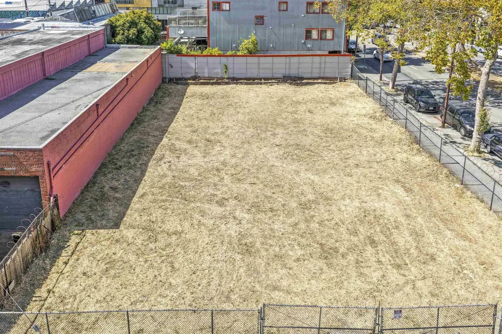 3020 San Pablo Avenue Berkeley CA 94702