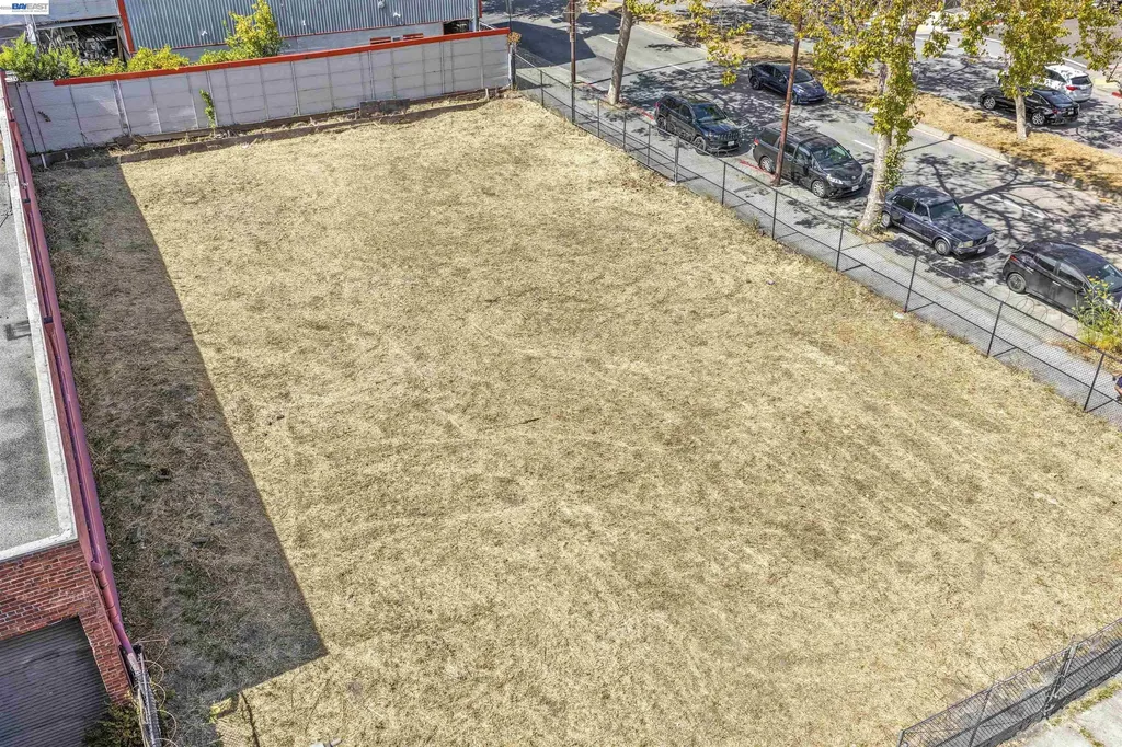 3020 San Pablo Avenue Berkeley CA 94702