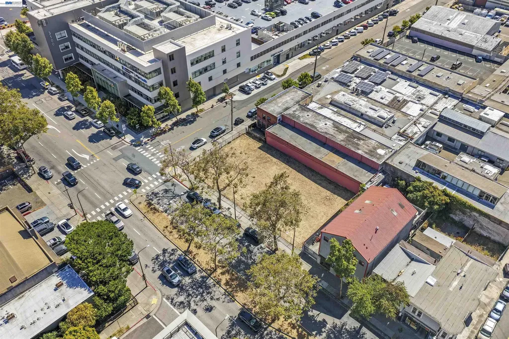 3020 San Pablo Avenue Berkeley CA 94702