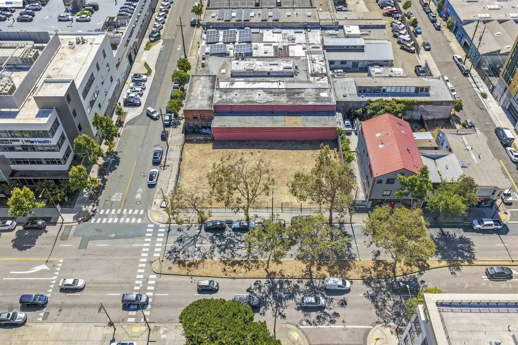3020 San Pablo Avenue Berkeley CA 94702